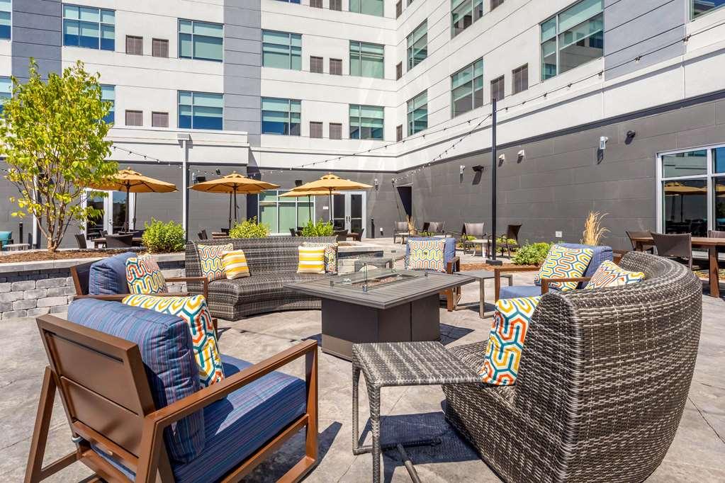 Cambria Hotel Manchester South Windsor Servicios foto